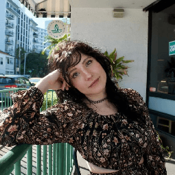 Portrait of Kyla Turner